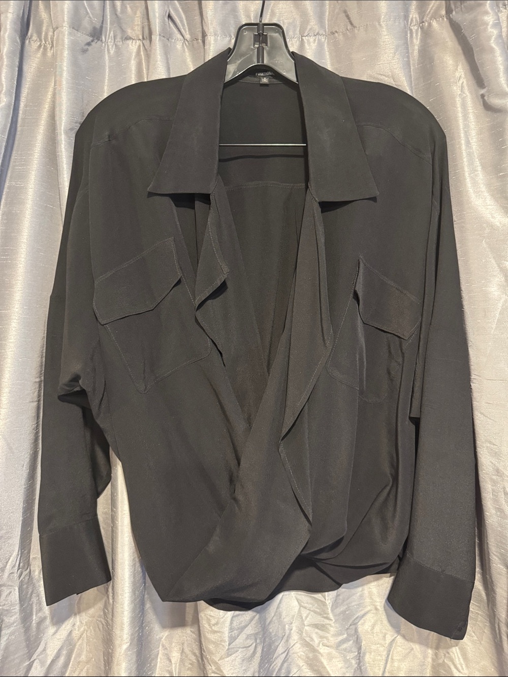 Funktional Silk-Fold Front Top Black Size Small.
